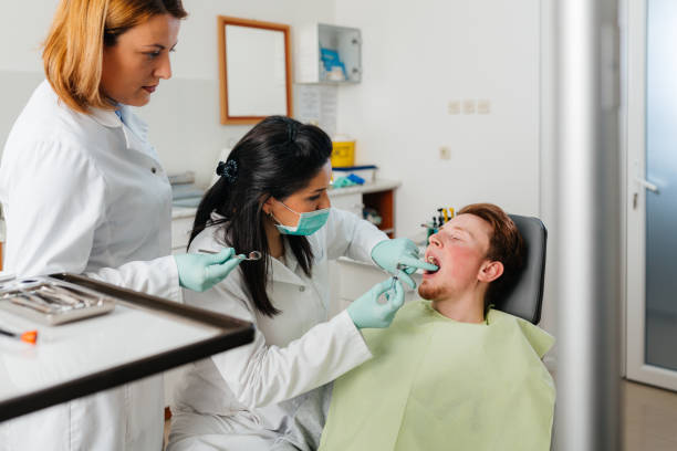 Best Emergency Cosmetic Dentistry (e.g., broken veneers) in Pinckney, MI